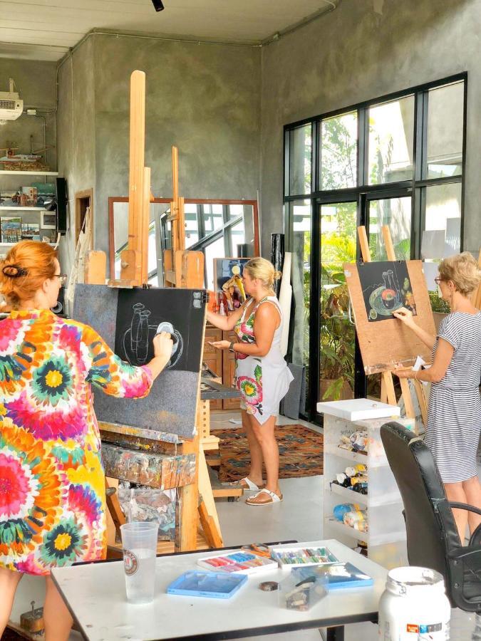 Elsie Evans Art Retreat Районг Екстериор снимка